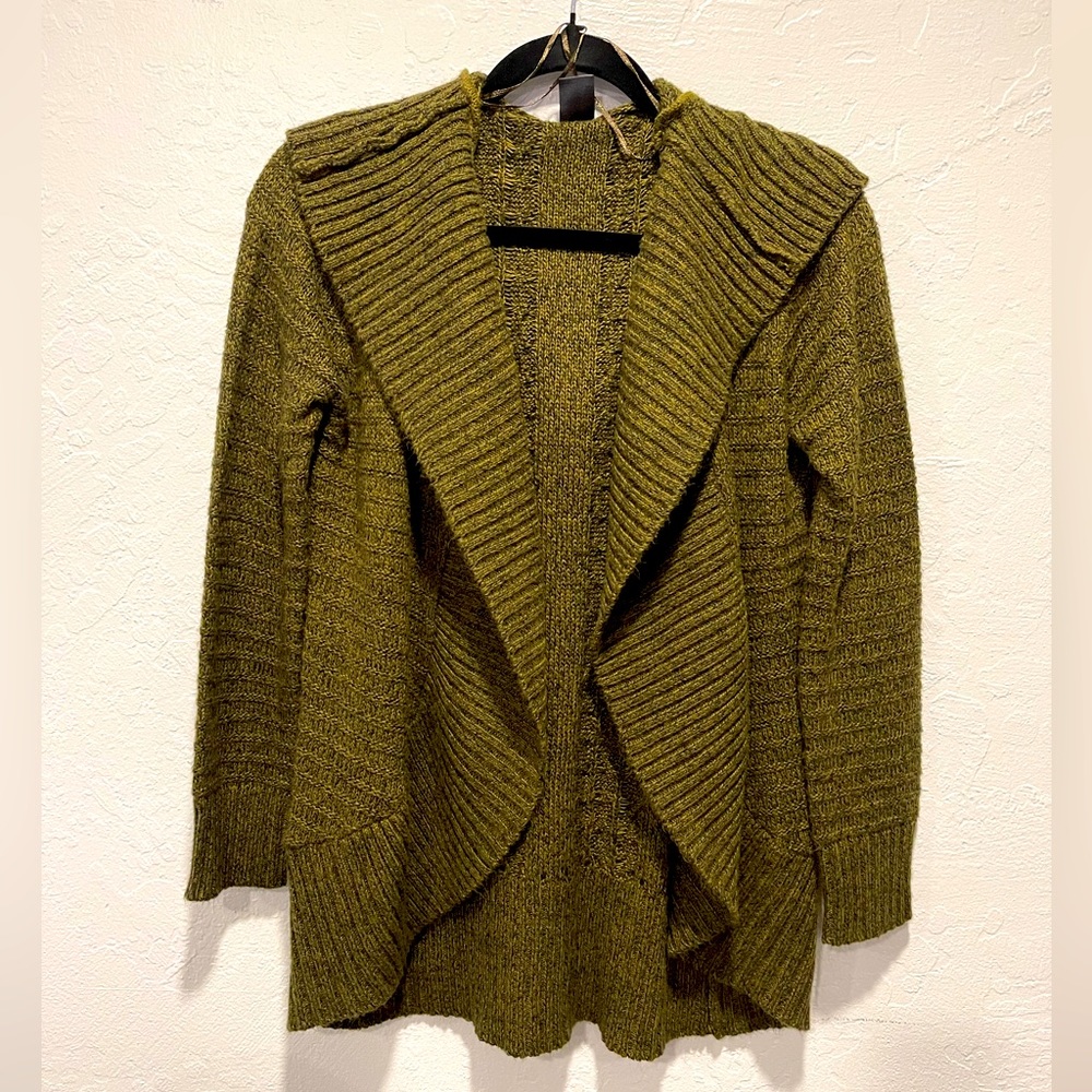 Madison Lilly Hoodie Sweater